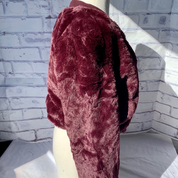 NWT Love Tree Plum Faux Fur Bomber - Picture 3 of 5